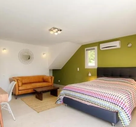 Chambre D'Hotes Renajolu Bed & Breakfast
